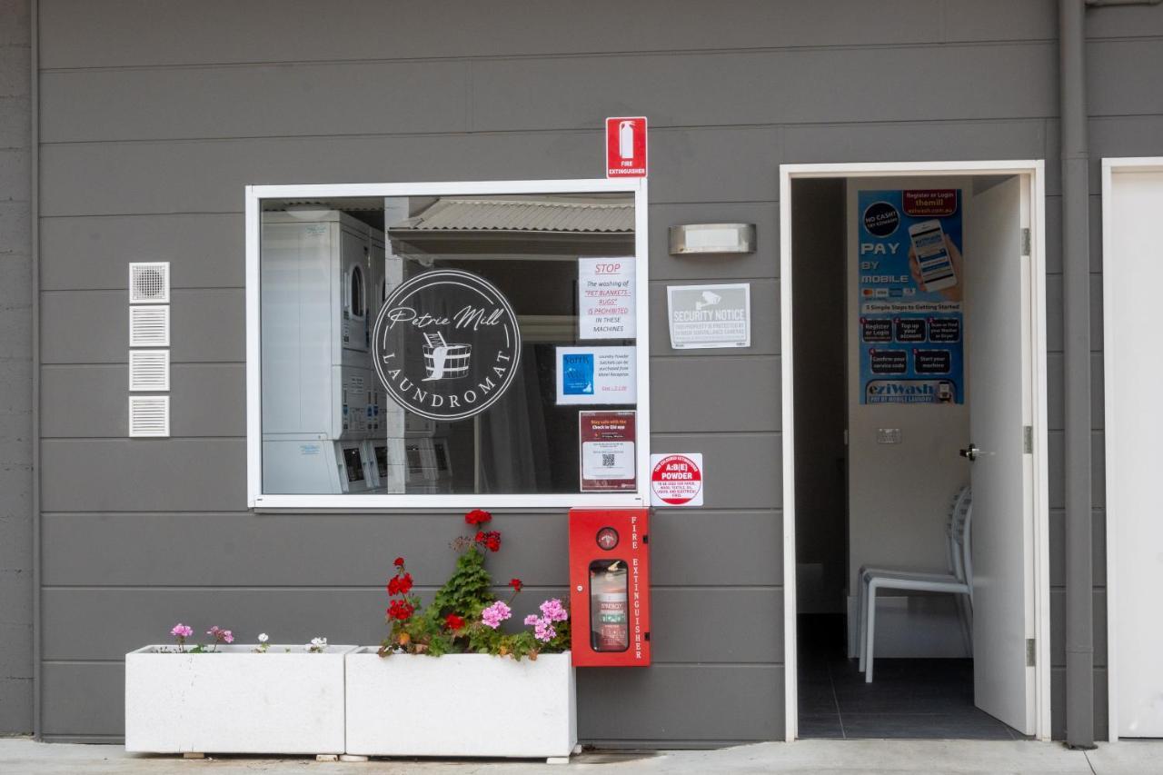 Petrie Mill Motel Екстериор снимка